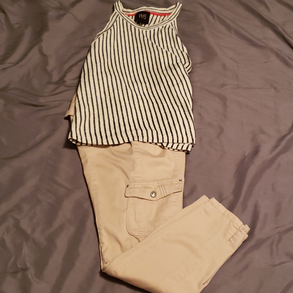 White House Black Market crop pants